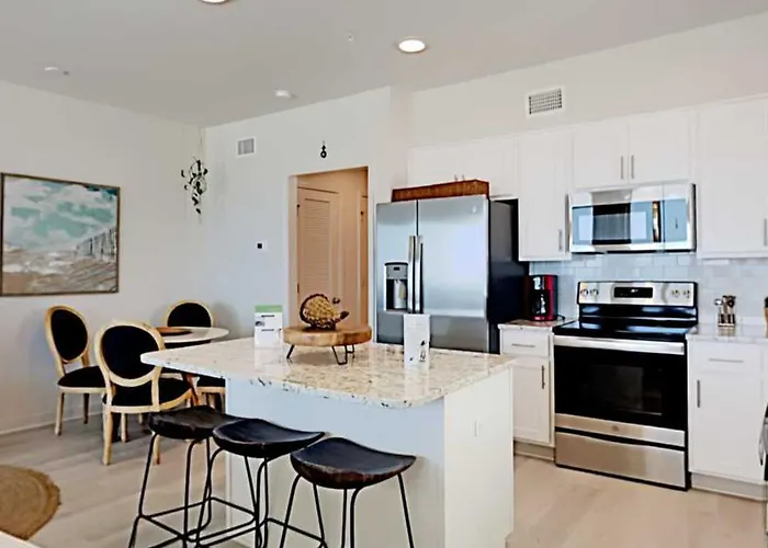 Sea Glass #201 Apartment *