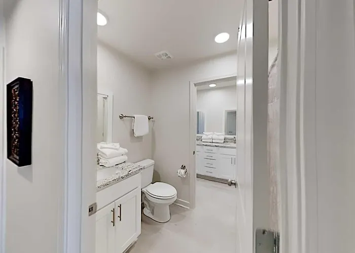 Sea Glass #201 Apartment